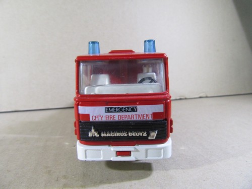 198W Vintage 1984 Matchbox K109 Super Kings Magirus Deutz Fire Engine - Picture 2 of 13