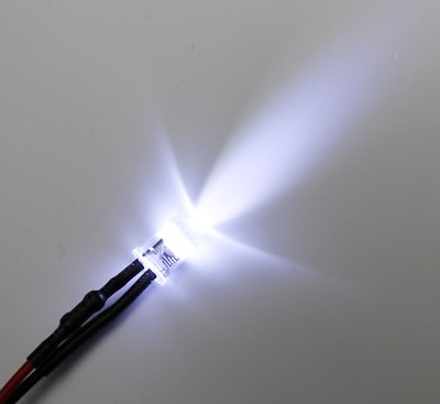 LINEA, 240 LED 3mm, ADAPTADOR 31V CON 8 MULTIFUNCIONES, HILO