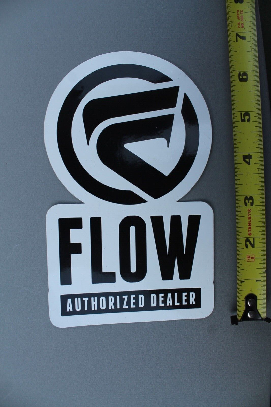 Flow SNB5 Black White Vintage Snowboard with Sticker - Authorized Dealer