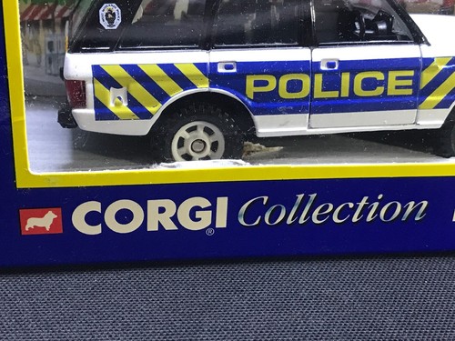 Corgi Collection Police Range Rover Diecast Collectable - Picture 4 of 10
