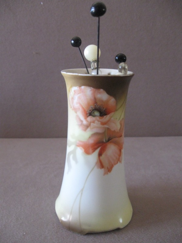 ANTIQUE HATPIN HOLDER R S Germany 7 Hatpins Poppy Flowers  EXCELLENT CONDITION