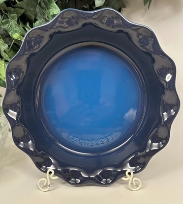 New Le Creuset Heritage Fluted Pie Dish Gorgeous Deep Azure Blue NO BOX