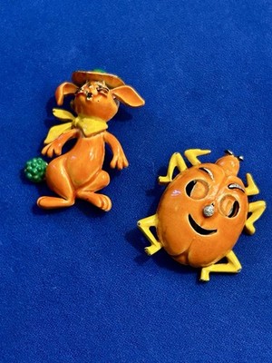 Vintage JJ JONET Brooches Pin   Bunny Pumpkin Anthropomorphic Enamel Green Eyes
