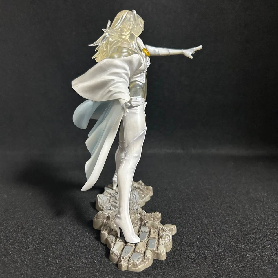 Estatua Kotobukiya Bishoujo Emma Frost SDCC Exclusiva 1/8 Marvel X-Men SIN CAJA Foto 3 de 4