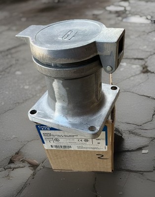 Eaton Crouse-Hinds Arktite AR642 Receptacle 60A 3 Wire 4 Pole 5A671 Spring Door