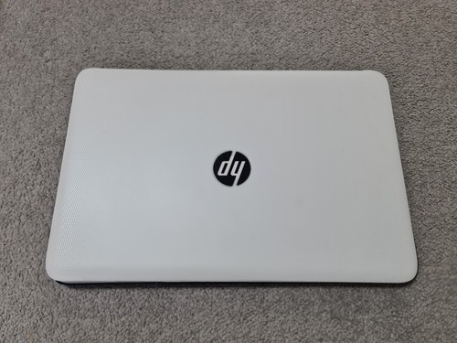 HP 15-ac040na 15.6” Notebook AMD A6 1.8GHz 4GB/1TB Windows 10 Home Laptop - Picture 3 of 6