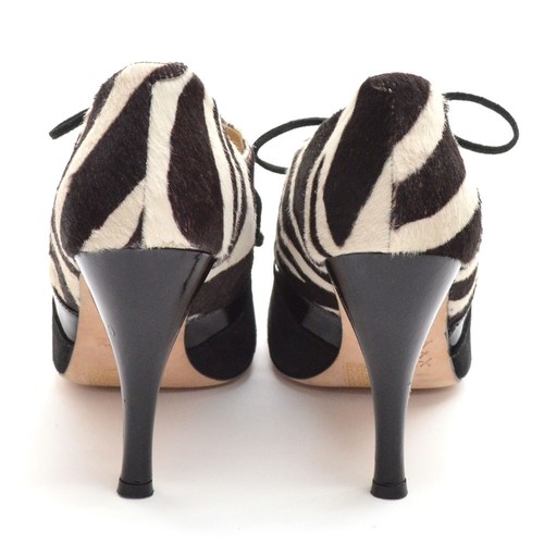 Ladies Marchez Vous Xo Yeardley Lace Up Pony Hair Zebra Pump 9 M High Heel Shoes - Picture 5 of 7