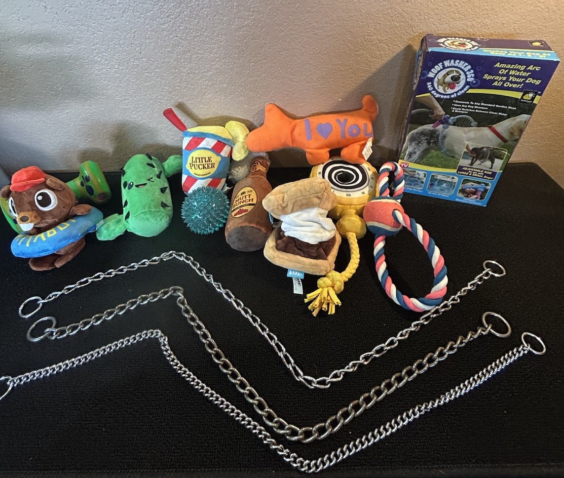 ; &ldquo;6 Are Bark Brand&rdquo; 3 Choke Chains & New! Woof Washer.