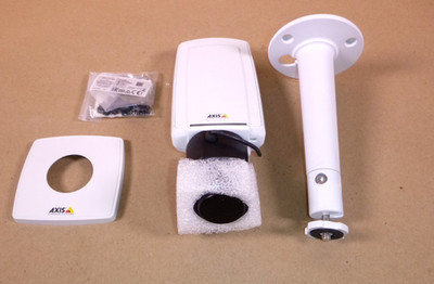 AXIS P1364 720P Indoor Bullet IP Camera 0689-001-03 (New No Box)