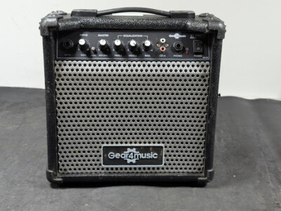 Gear4Music 15W Gitarrenverstärker - Funktioniert, Gebrauchsspuren