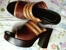 VTG 70s Italian Leather High Platforms Sandals. Gold Brown GUC. Size 8.