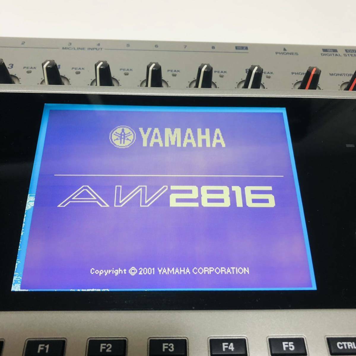 Yamaha AW2816 Professional Audio Workstation 16 Track
