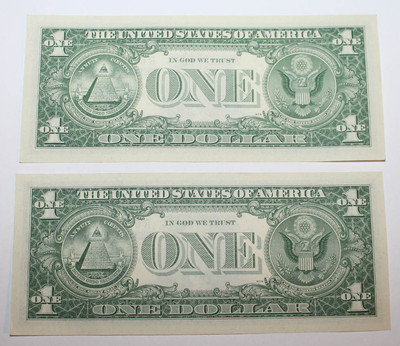 X Set of 2 Consecutively Serial Numbered 1957 B $1 Blue Seal