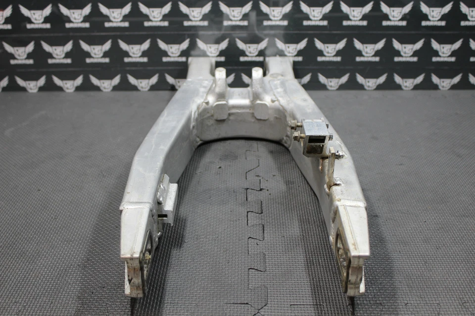 Kawasaki KX250F 2009 OEM basculante brazo oscilante suspensión 33001-0190 Foto 2 de 4