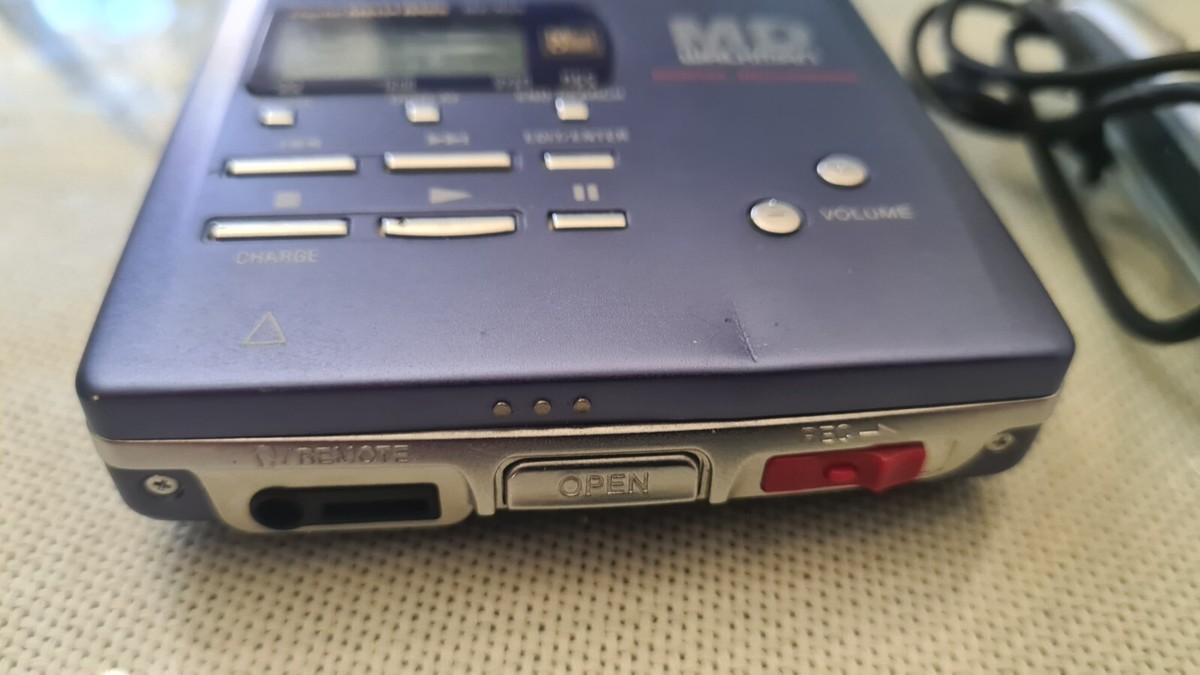 [希少]SONY MD WALKMAN MDプレーヤー SONY MINIDISC MD PLAYER MZ-R55 WALKMAN | eBay