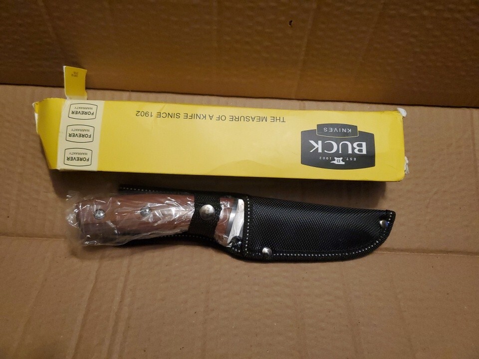 Buck Knives 853 Small Selkirk Fixed Blade Knife with Nylon Sheath