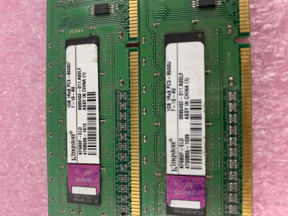 Lot( 2 ) 1GB Kingston KF680F-ELD DDR3 PC3-8500U 1066MHz 240Pin DIMM Desktop RAM - Image 3 of 4