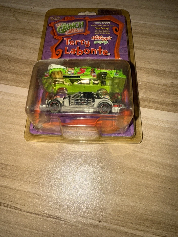 Grinch Stole Christmas 1:64 Action Terry Labonte 2000 Monte Carlo Limited - Image 2 of 4