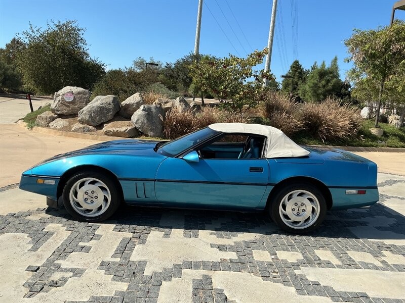 1988 Blue Chevrolet Corvette   | C4 Corvette Photo 8