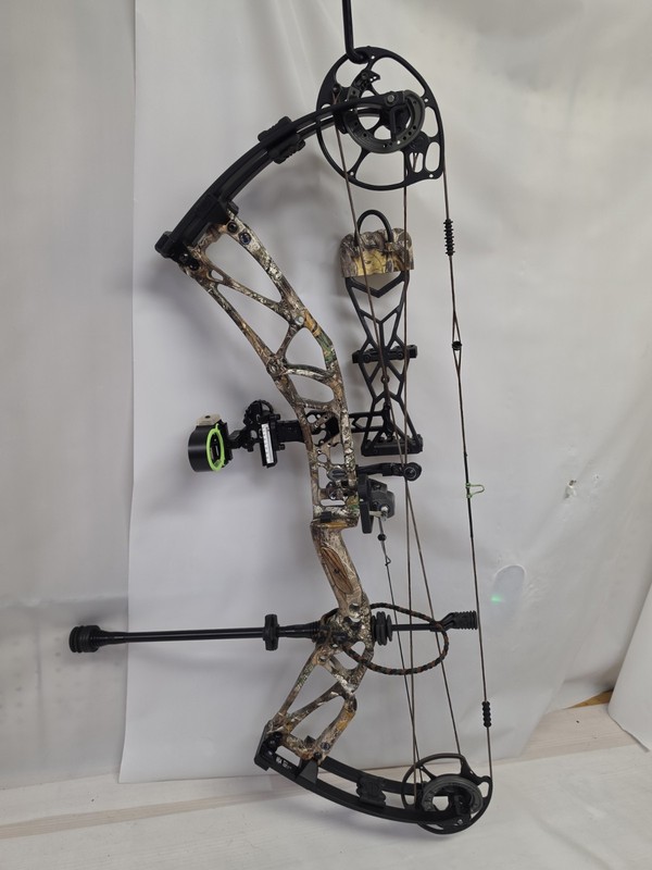 Elite Enkore Package 50 - 60lbs/23" - 30"/Realtree