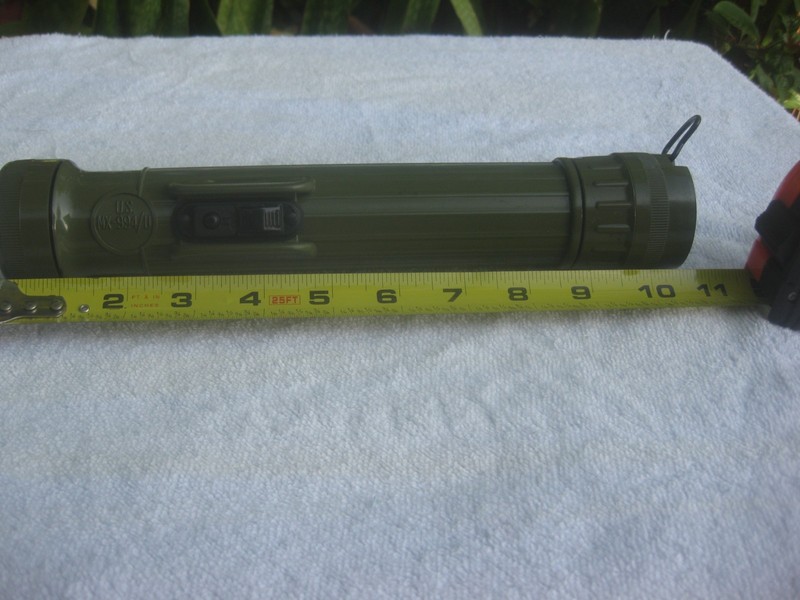 Flashlight/G.T. Price (GTP) US MX-994/U 3 D cell Green In great shape.spare bulb