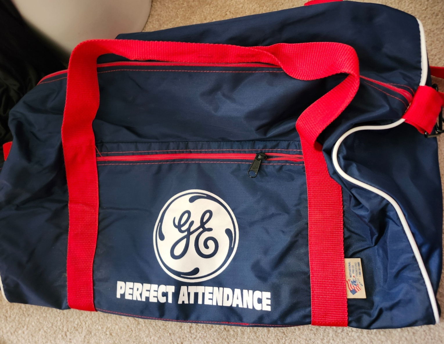 Vintage PERFECT ATTENDANCE LARGE DUFFLE BAG/UNUSED  21" LONG-SHOULDER/CARRY-ON