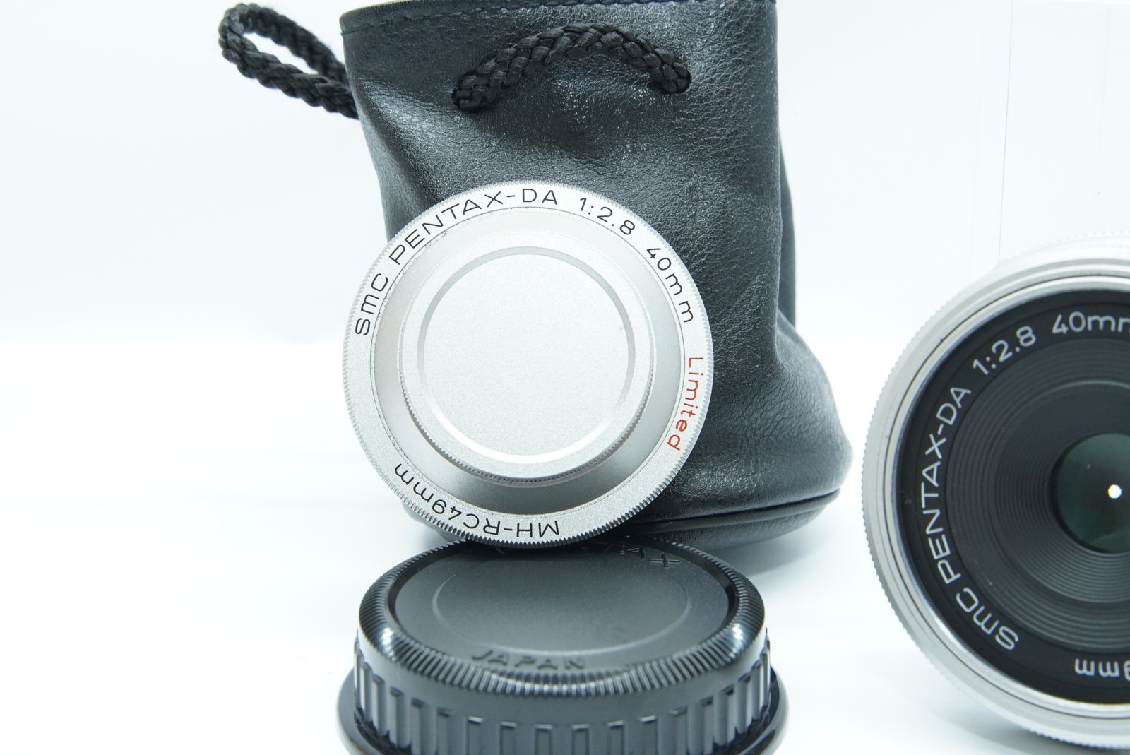 Rare!! [Top MINT] SMC Pentax-DA 40mm F2.8 Limited Edition Lesn Silver From JAPAN