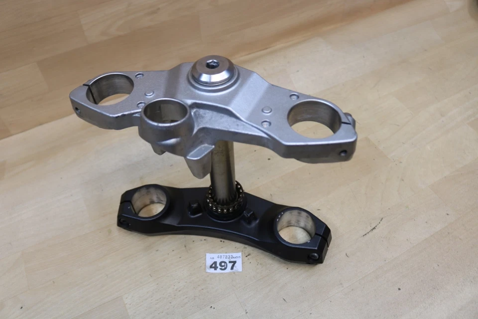 Kawasaki KLE 650 Versys  Fork Yokes   Oem 2006 - 2009 20k miles - Image 2 of 4