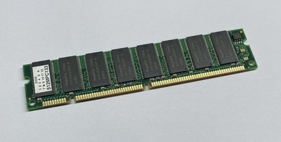 512 MB Hynix HY57V56820HT-H (Chip No) PC133 133MHz 168-Pin SDRAM Computerspeicher