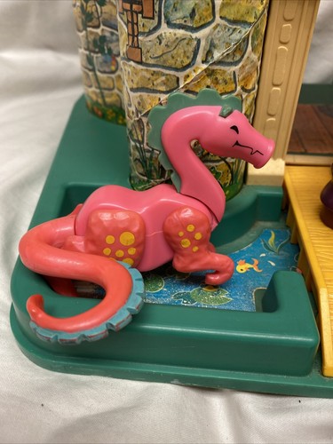 VTG Fisher Price Little People Castle 993 King Queen Dragon Incomplete + Extras - Picture 3 of 12