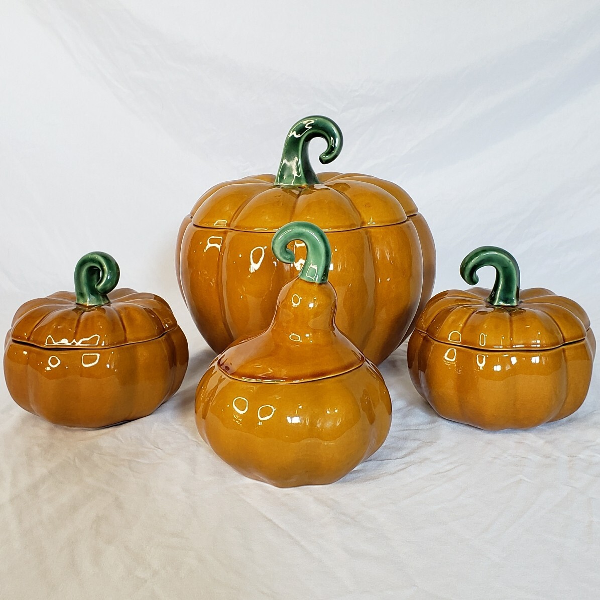 Williams-Sonoma Large Pumpkin Soup Tureen & 3 small Pumpkin Gourd