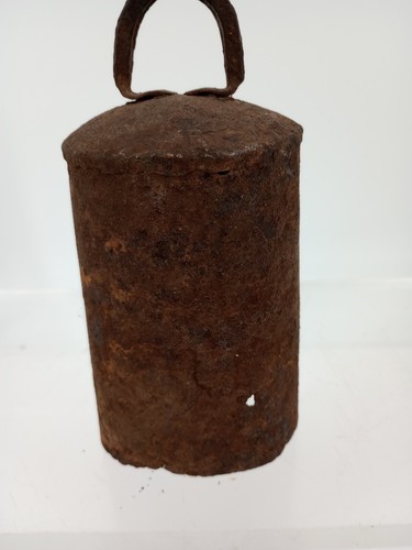 Primitive Handmade Cow Bell 5 inch -Vintage Definitely Possible Antique! Rusty - Picture 3 of 9