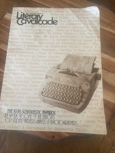 Literary Cavalcade May 1976 Magazine, Scholarship Awards of Top Students Edition - Bild 1 von 9