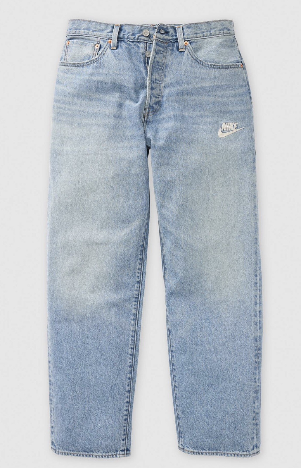 Pantalones de mezclilla holgados azul claro Levi’s x Nike | 34W x 32L | Nuevos con etiquetas