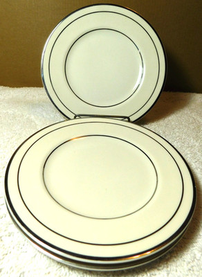 Columbia~Old Ivory Syracuse China O.P. Co. Made In America Three 6 1/4'' Plates