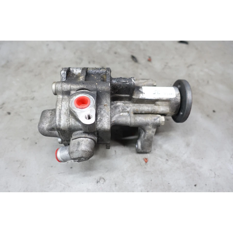 2009-2010 BMW E70 X5 3.5d xDrive35d M57 bomba de palheta de direção hidráulica 135bar fabricante de equipamento original - Imagem 4 de 4