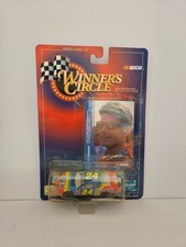 1999 Winner's Circle 1:64 Jeff Gordon 24 Du Pont NASCAR Diecast