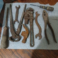 Vintage Lot of Rusty Old Tools Farm Craft Other stuff