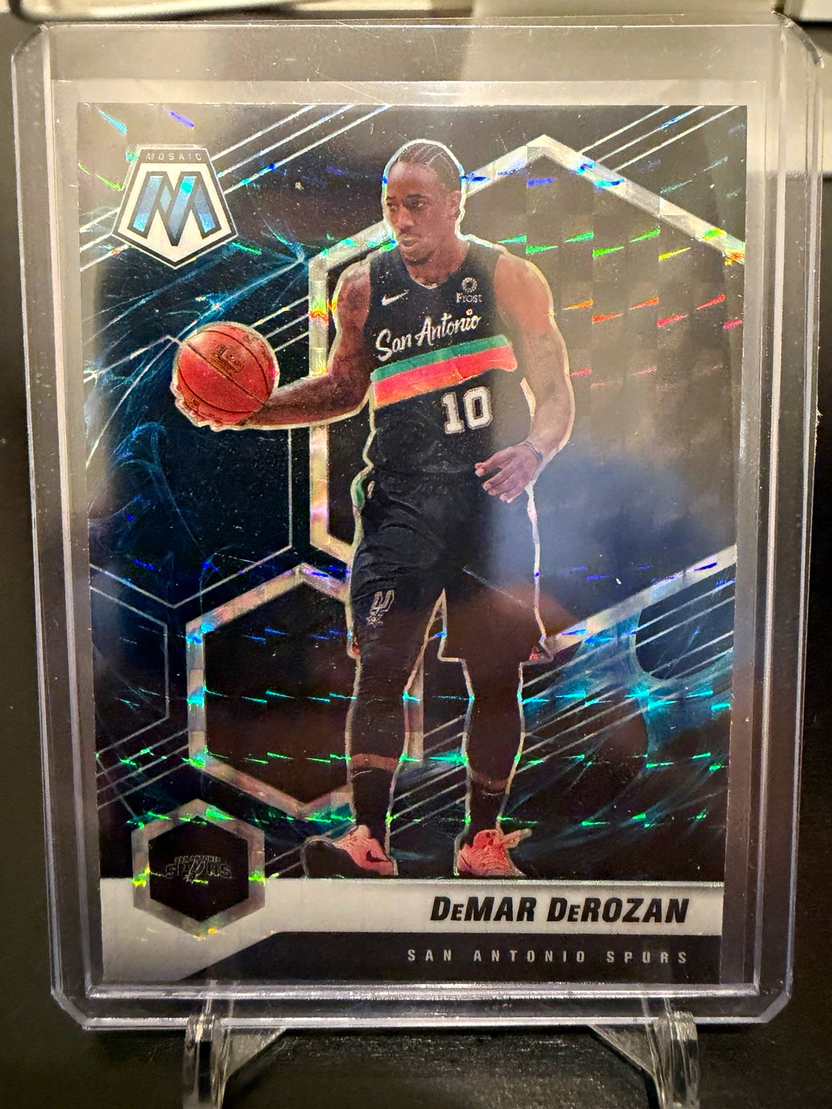 2020-21 Panini Mosaic DeMar DeRozan Genesis Prizm SSP #133 Spurs
