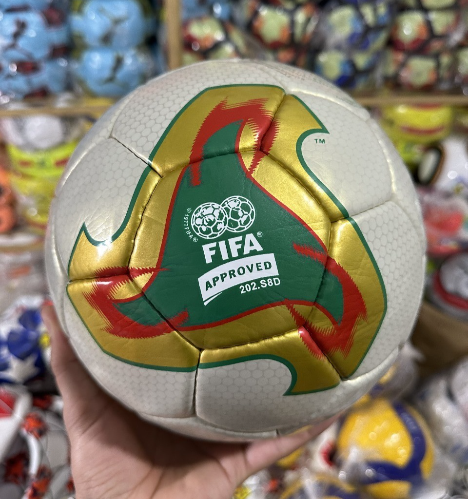 Adidas World Cup 2002 Japan And Korea Fevernova Match Soccer ball