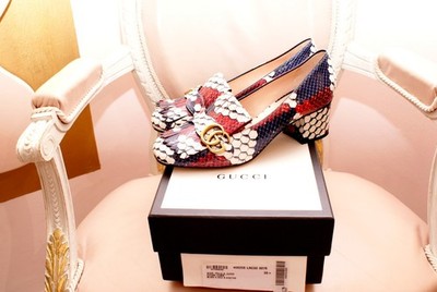 GUCCI Pumps MARMONT, Gr. 39,5, dunkelblau-weiß-rot, Blockabsatz, w. NEU