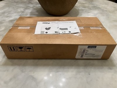 Lenovo ThinkPad Ultra Docking Station 40AJ 135W T480 T490 T580 X1 Carbon 6/7/8