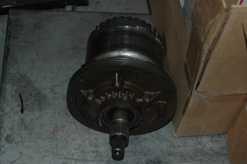 TH200 Pump V8  Pump Forward Drum DIRECT DRUM NON LOCKUP - Image 2 of 4