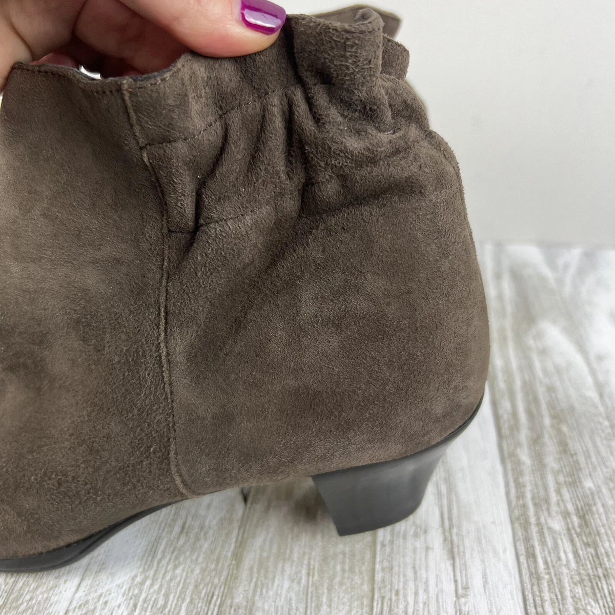 MUNRO Ankle Boots Alfie Brown Suede Scrunch Heel Comfort Bootie 10