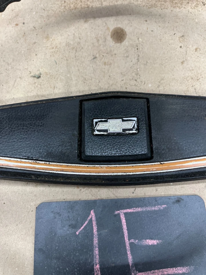 1973 73 74 75 76 7 chevrolet square body TRUCK steering wheel c10 k5 blazer k10 - Image 3 of 4