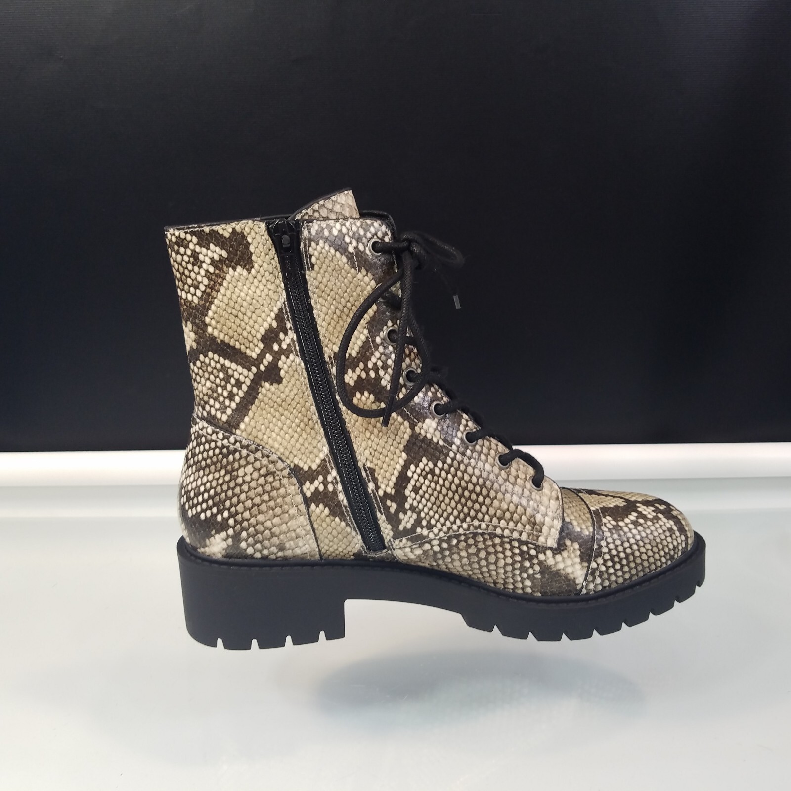 SAOLA Stivali da combattimento Chelsea & Violet CV War da donna stampa serpente taglia 9 scarpe suola a strappo