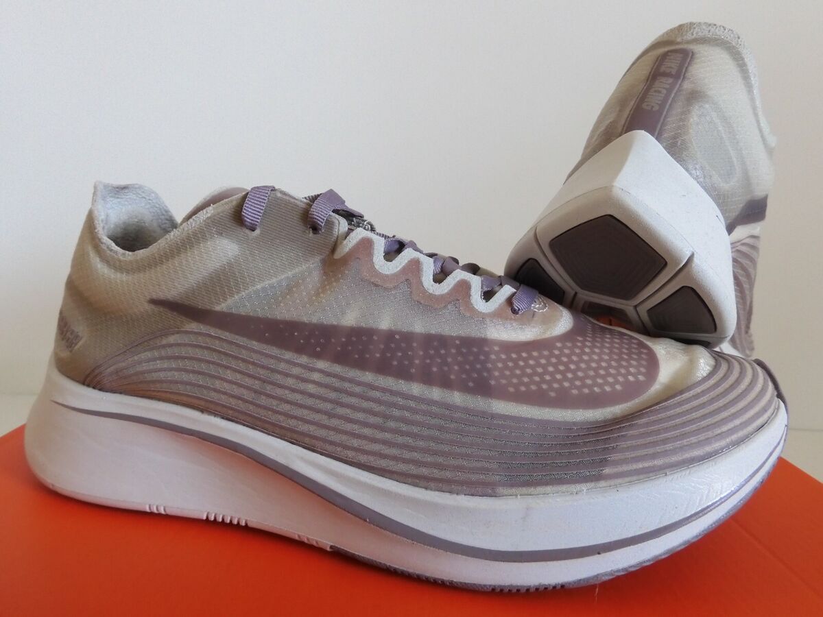 Nike zoom fly cheap sp taupe