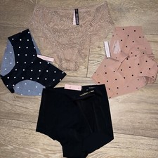 New Victoria's Secret Size Sm Lot of 4 Pairs Lace highwaist/ brief slip. NWT
