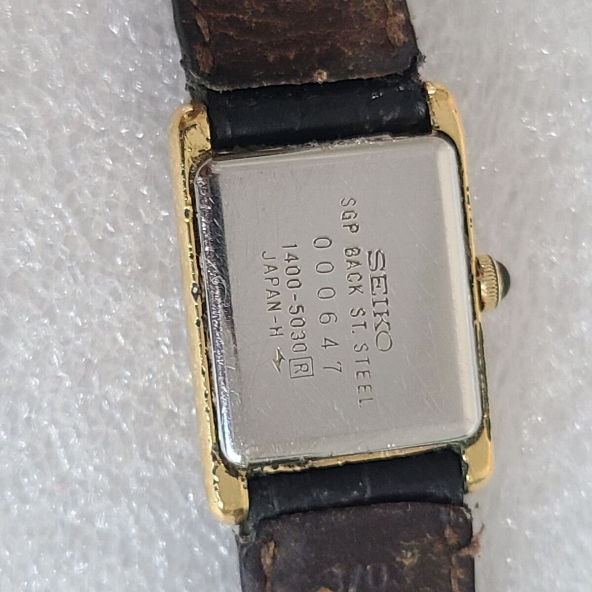 Vintage SEIKO Women's Gold Tone Tank Watch Rectangle Roman Vintage SEIKO Women's Gold Tone Tank Watch Rectangle Roman