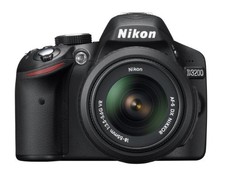 Nikon D3200 24.2 MP CMOS Digital SLR with 18-55mm f/3.5-5.6 AF-S DX NIKKOR Zoom